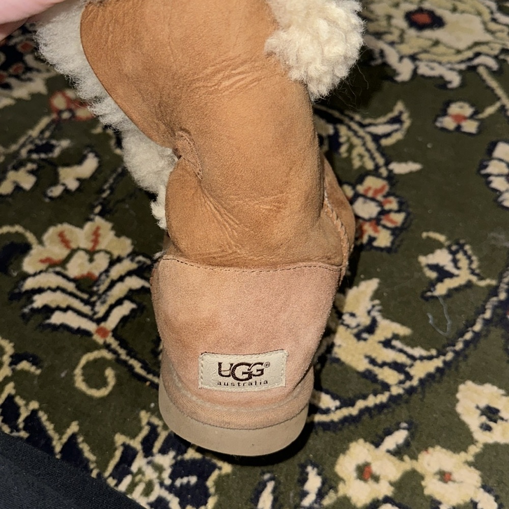 Ugh button boots - Picture 6 of 7